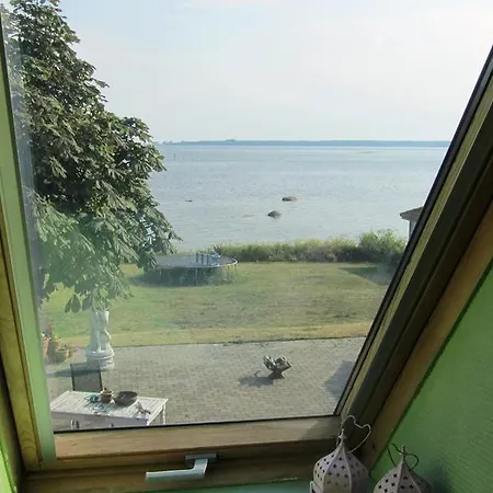 Bed & Breakfast 1st Seaside